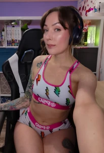 Will you play with my little buttons baby part 1