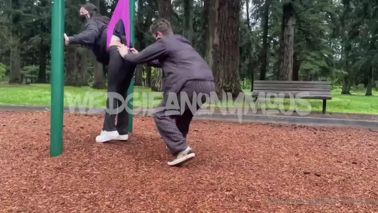 A hanging gliding dangling wedgie 2 mins 10 secs 