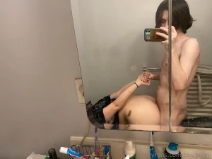 Swipe to watch me get filled up we had to be extra quiet so no one part 1