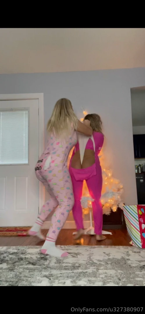 Sister s ruin christmas with atomic wedgie little sister started the 