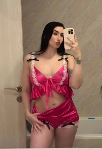 All yours tonight baby use me however you want