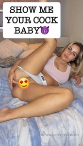 Fuckkk babe i m so horny and thirsty for cock - i m doing a nude dirty