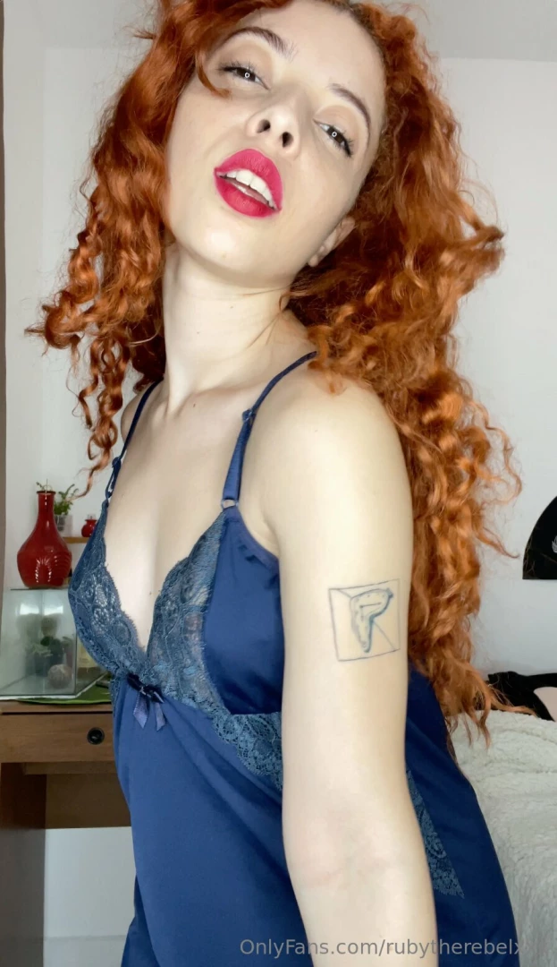 Slaying the game one sexy pic at a time 