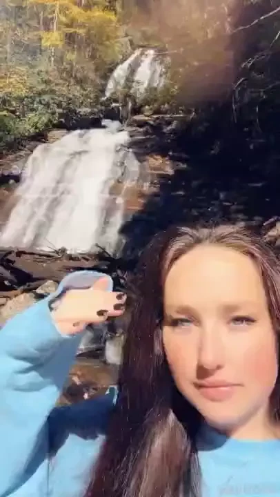 This is what happens to my pussy when u tip me outdoors public hiking 