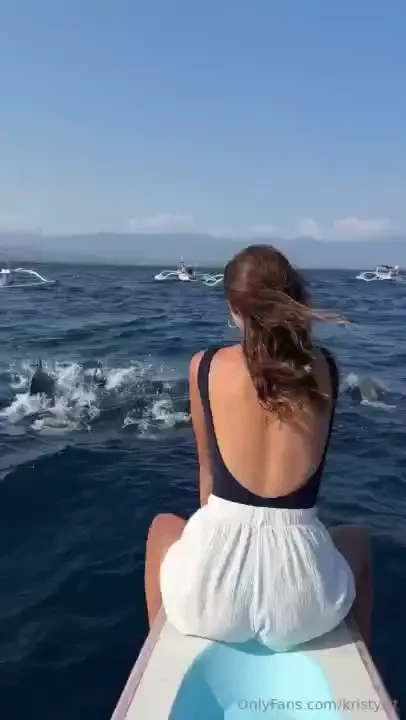 Guys i m rewatching this video and just crying from happiness in such 