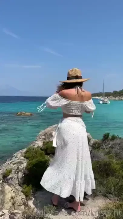 Hello sweetie i have a new outfit and decided to wear it right away 