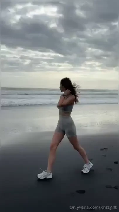 I had a run along the ocean tonight and it was amazing do you like to 