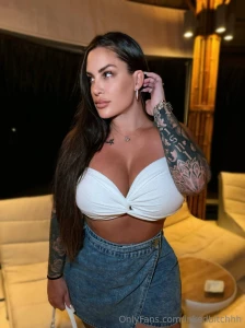 The bitch you re obsessed with