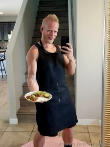 Meal prep with me we can add some more stains the the apron