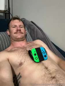 Minecraft and chill idk why i sometimes play such a rediculous game