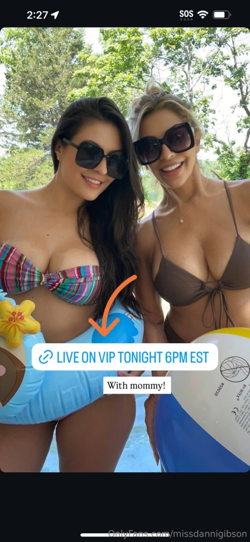 Hot tub live tonight with mommy on vip ya comin onlyfans com 