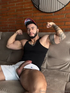 Me la chupas will you suck my cock part 1