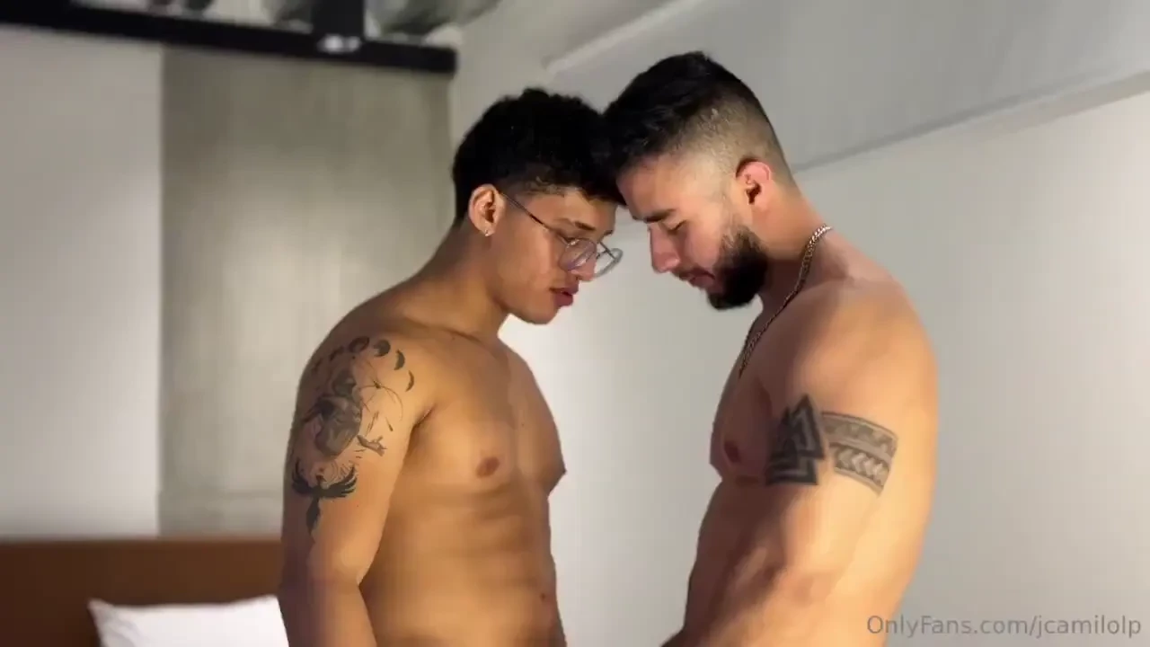 Que delicia es follar un buen culo de un chico activo siempre son 