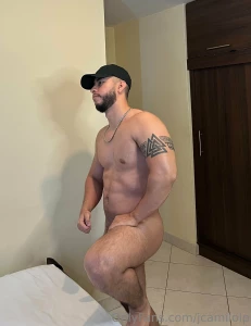 Un desnudo antes de dormir me acompa as