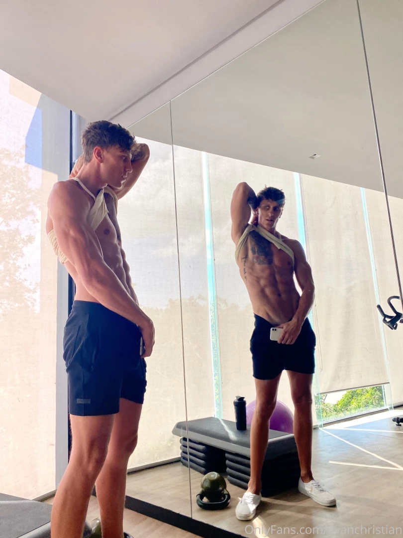 All this tequila got me fucking lean 