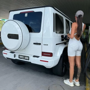 Your passenger princess patiently awaits