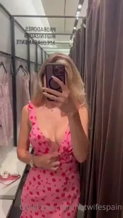I need help in the fitting room 