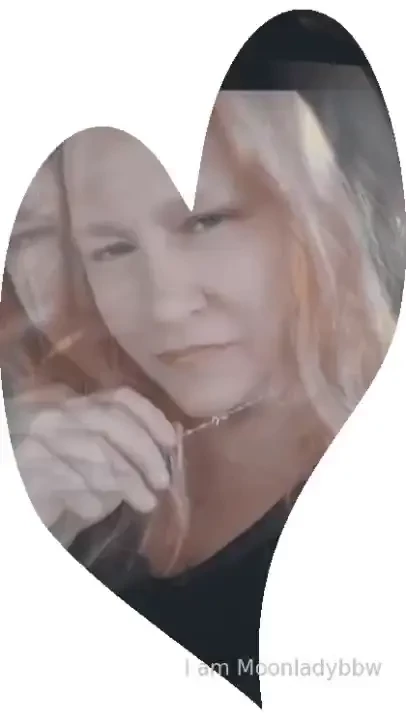 Hi baby come visit me on my private stretch of onlyfansland it s still 