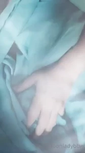 Big beautiful milfy early morning caresses