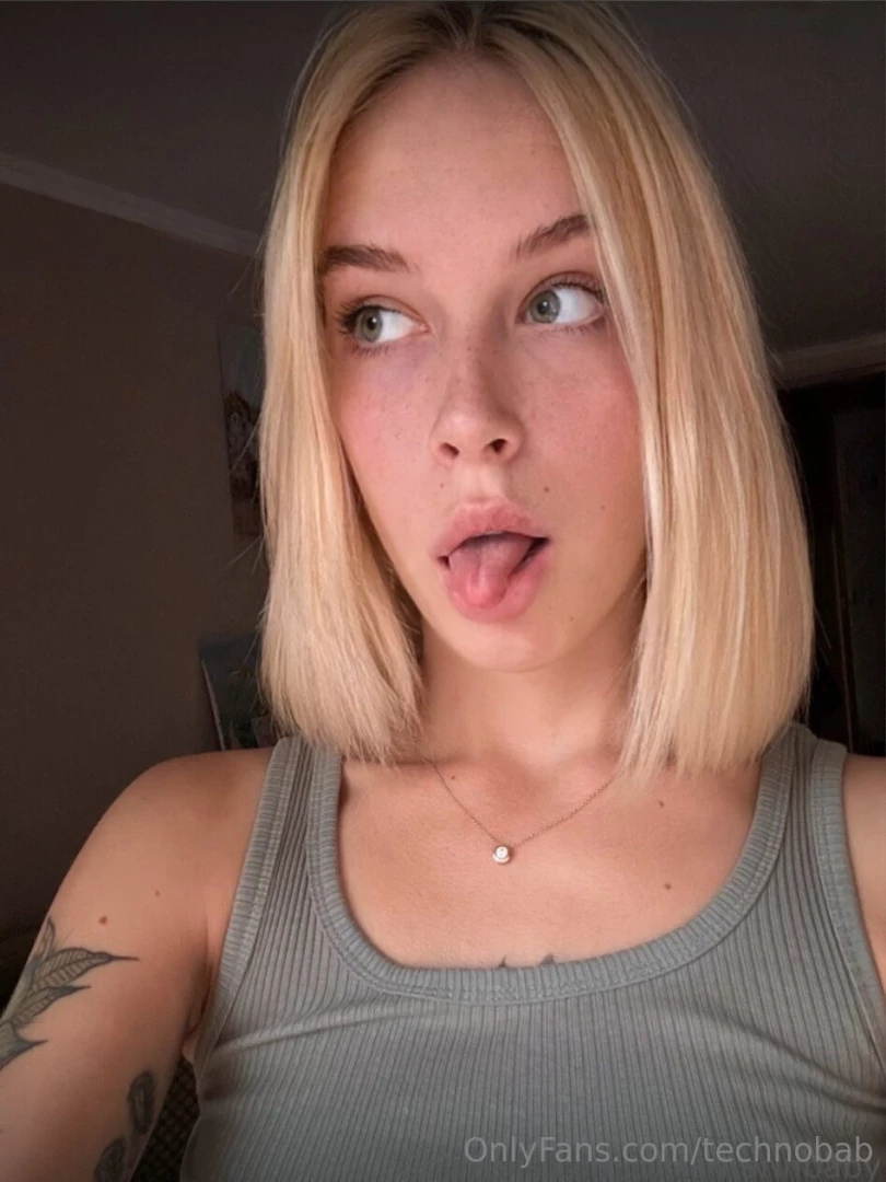 Free subscription this babe ultramarinbaby of 19 years loves sexting part 253 