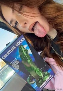 Doing video calls right now and private live shows my pussy is so wet