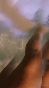 Booty appreciation post fresh and clean from the bathtub and ready to part 1