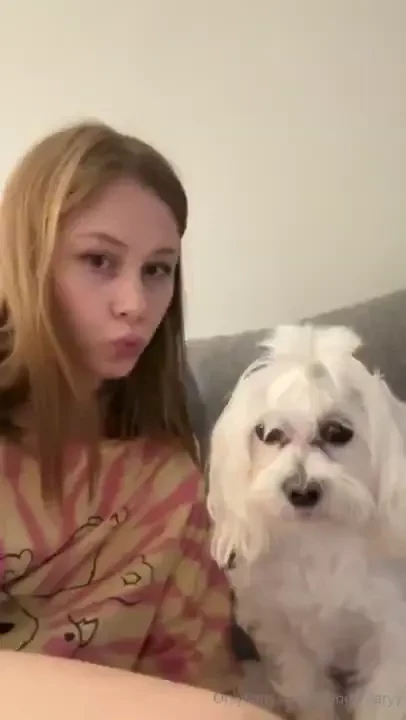 Lucky doesn t want to kiss me and you 