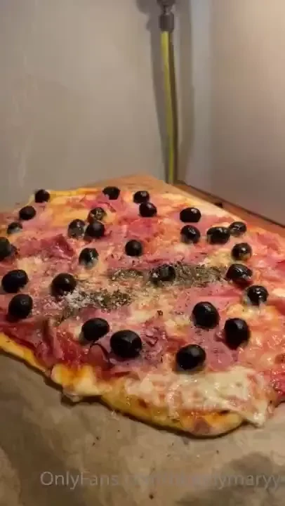 Who loves pizza as much as i do 