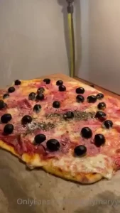 Who loves pizza as much as i do