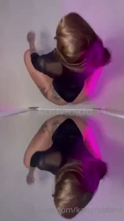 Do you like to see me double i have an amazing video with this view 