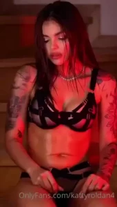 I m a naughty kitty was playing with her delicious pussy in the part 1