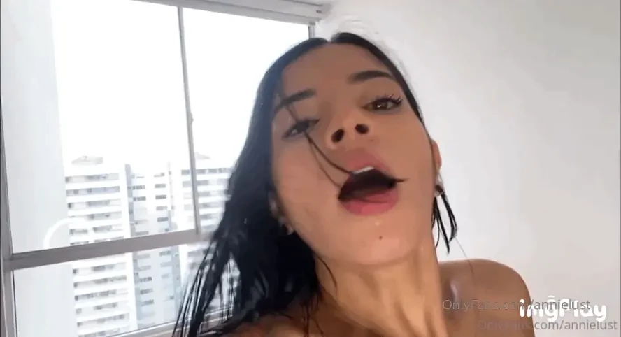 My ex with a huge dick came over to pound my delicious pussy wanna see 