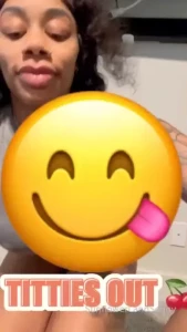 Zoom in slipp nipples out not givin a fuck today spoiling you with it