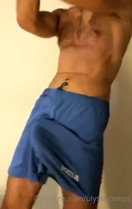 I m masc4masc until a brazilian funk song plays 