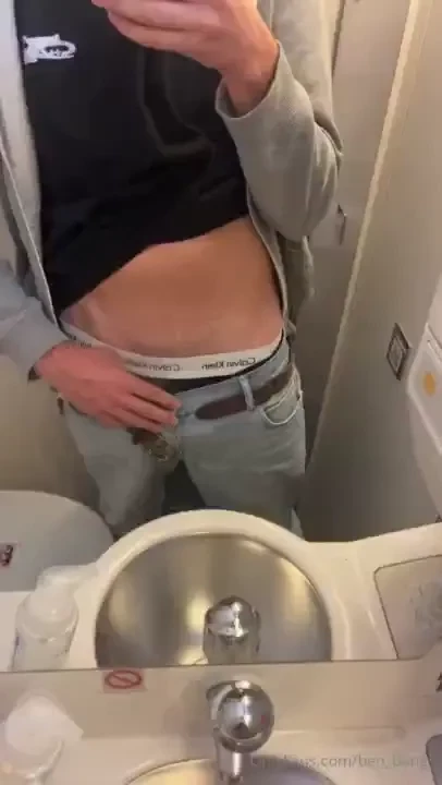 Who wants to get in mile high club with me 