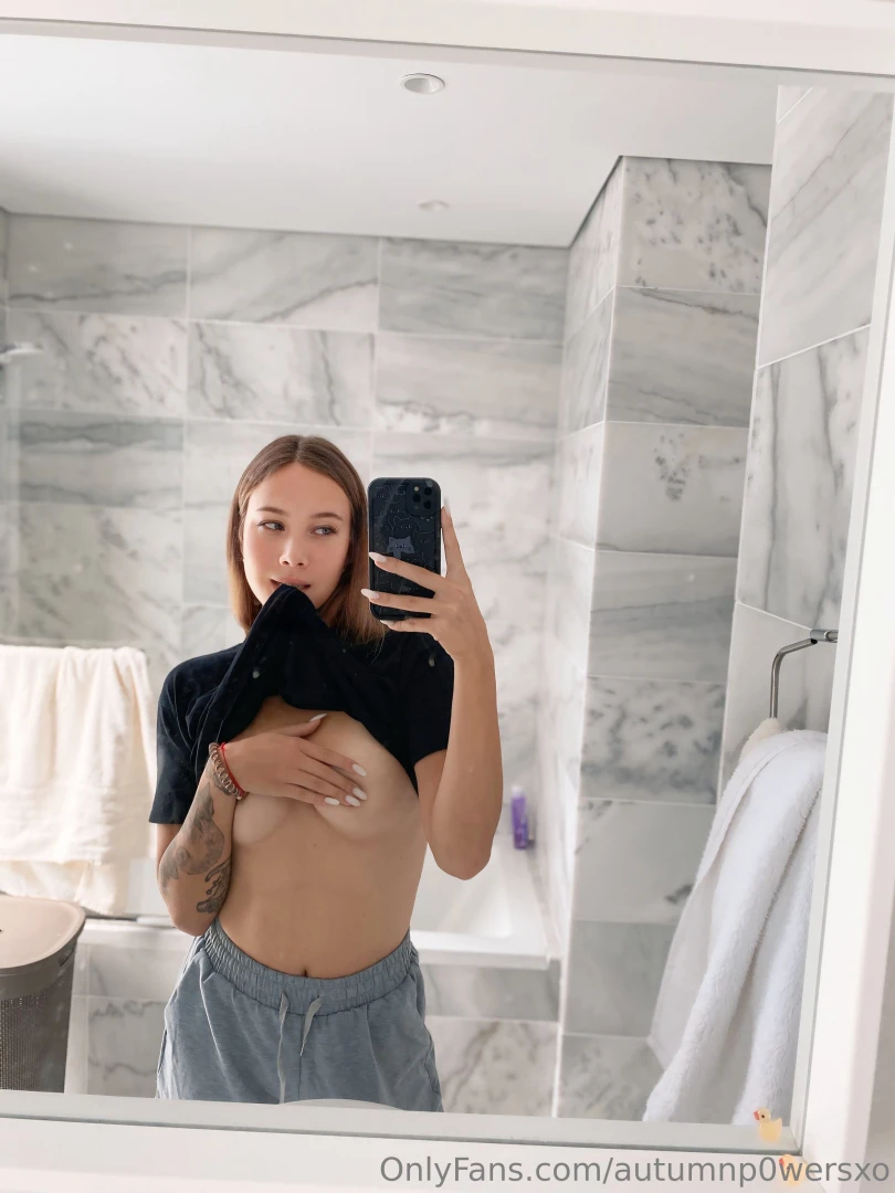 Sophiareesexo has recently discovered her passion for exposing herself part 143 