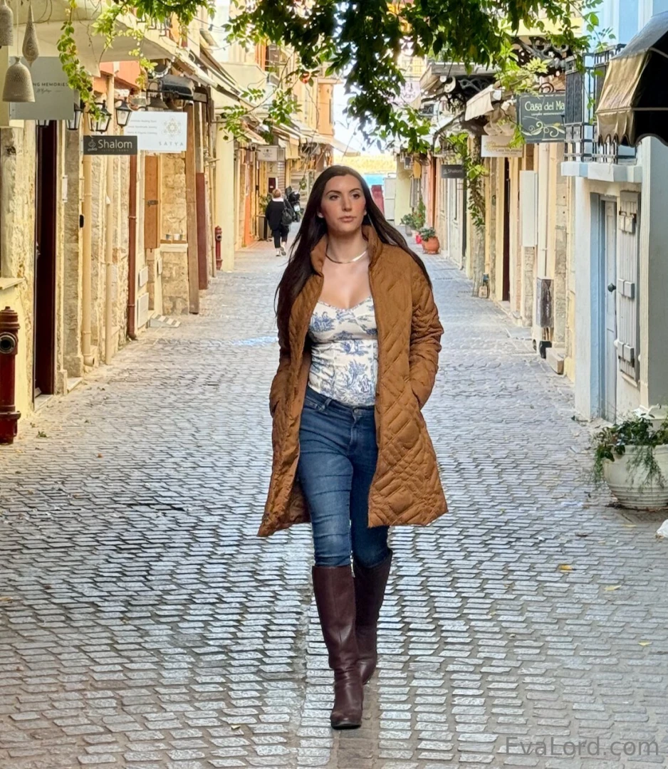 Roaming the streets in search of slutty bottoms 