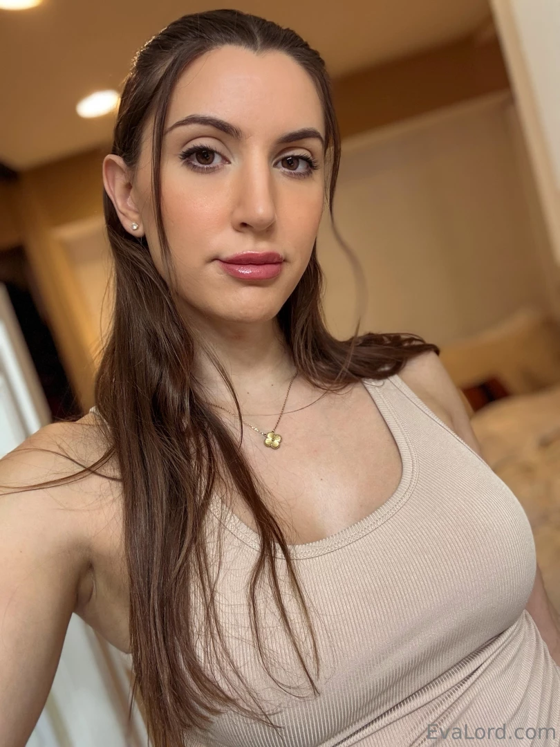 Would you date the girl next door if she had a 