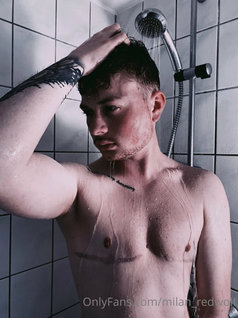 Gehen wir zusammen duschen und sch umen uns gegenseitig ein part 1 