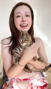 Mi-chan and i wish you a merry christmas p s ten-chan is busy eating