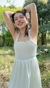 I ve always been shy asking this but do you think i m pretty too or