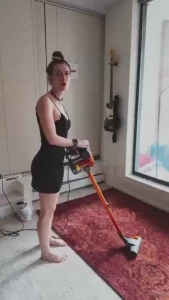 Vacuum for left-handed people - do they exist