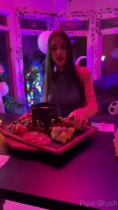 How to eat cheese fondue the right way