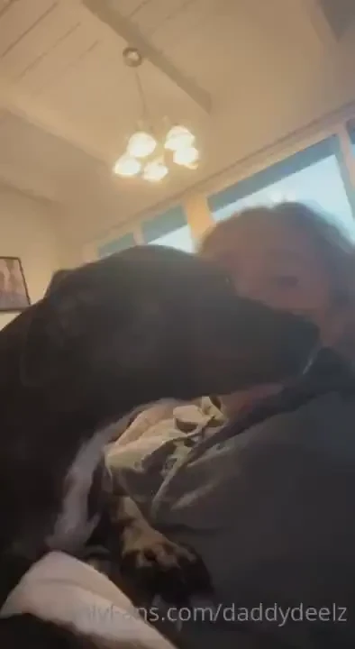 Hanging with wubz and waiting for you to get naughty with me in my dms 