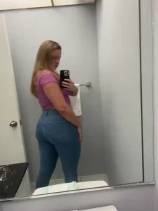 Lookin good in them jeans