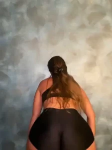 More cheek unlock for the full vid w a lil more skin 2 47 min a lil