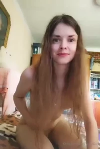 I don t know why but i like this video with wet hair after showering