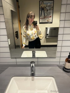At the doctors today and took a cute bathroom selfie for you