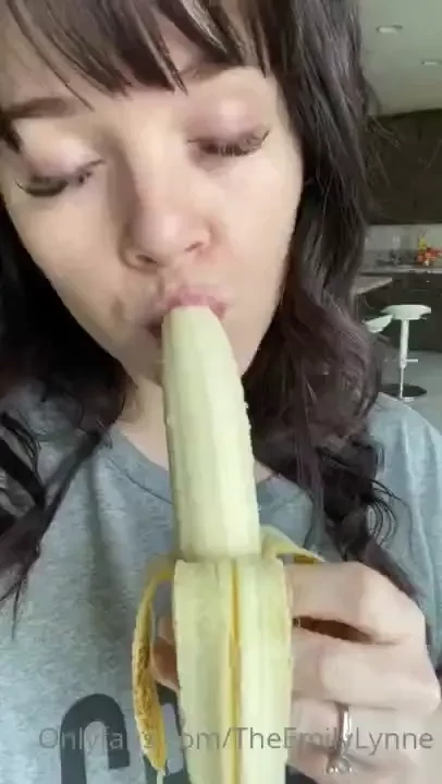 I never understood the banana fetish but i m sure some of you like it 