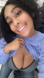 Subscribe to my main page jaadenkyrelle and witness these juicy